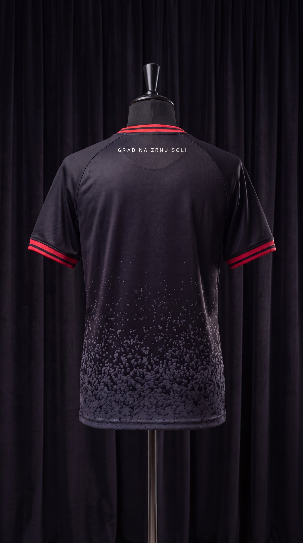 Grad na zrnu soli — Tuzla 1919 Tribute Jersey
