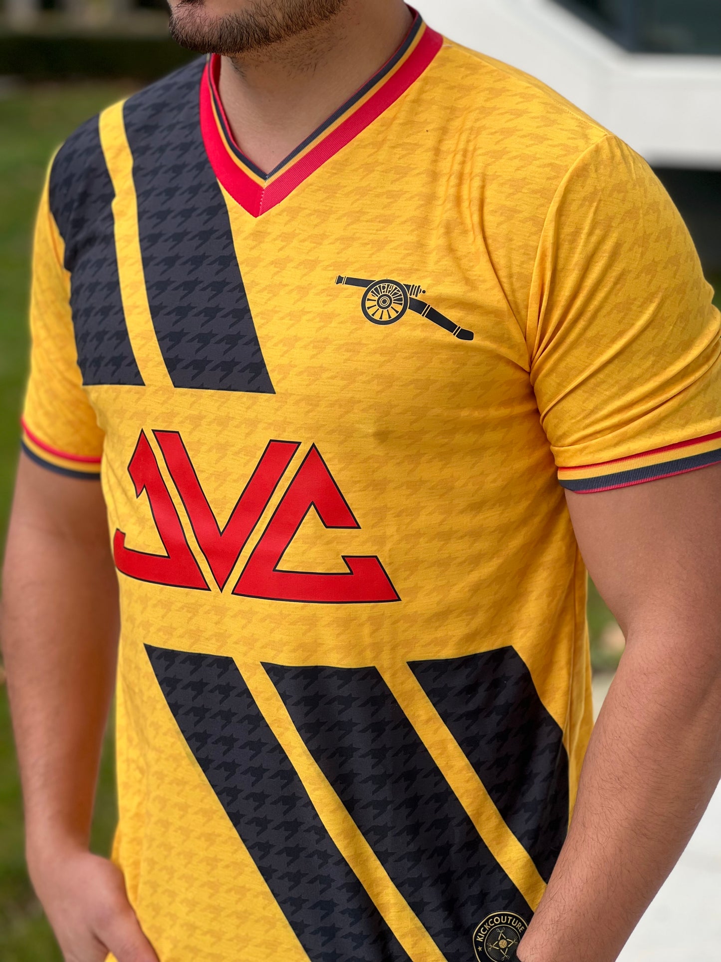 London Cannon Retro U gostima